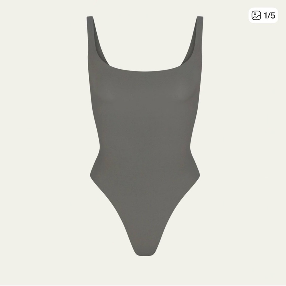 SKIMS Fits Everybody Square-Neck Bodysuit SZ MEDIUM